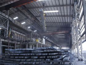 Giá thép rục rịch tăng dù tiêu thụ vẫn thấp